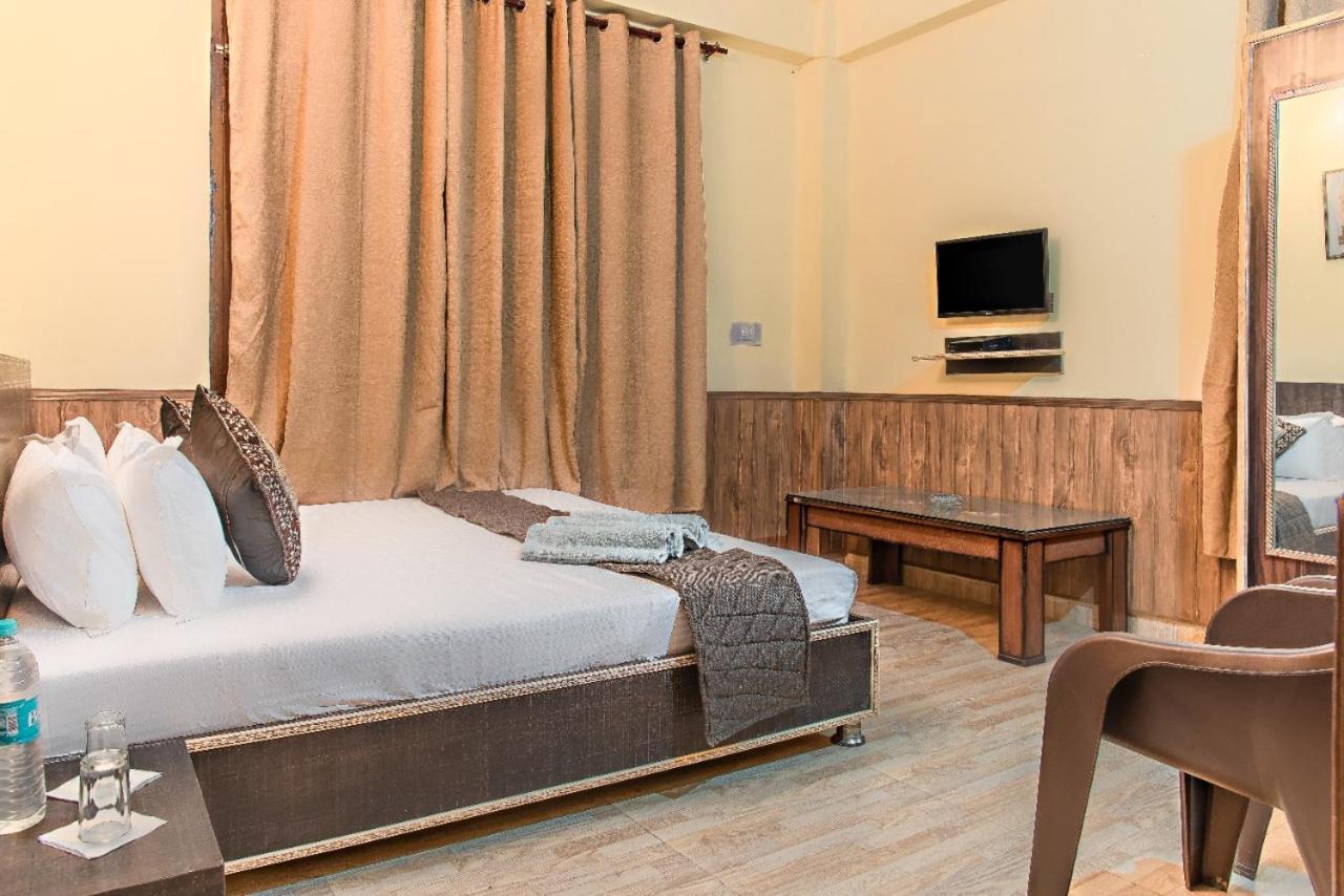 Pine Villa Касаулі Екстер'єр фото